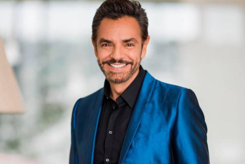 Eugenio Derbez reaparece en redes sociales tras delicada cirugía de hombro